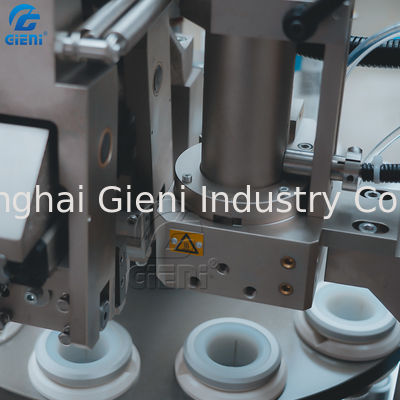 Handsahnegesichts-Reiniger-Zahnpasta-Kunststoffrohr-Füllung und versiegelnde Maschine