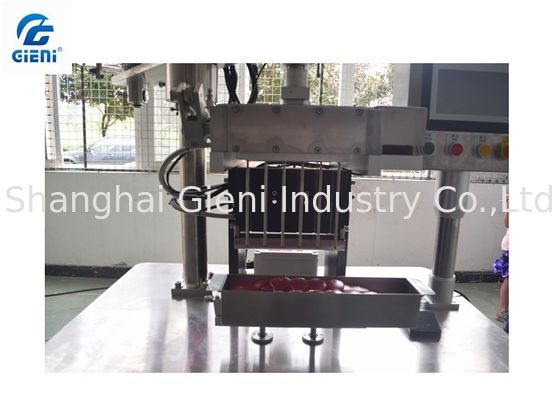 6 Hohlräume sperren Art Lippenstift-Füllmaschine mit Behälter des Material-zwei 20L ein