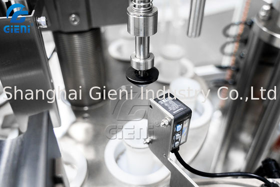 Wasser-Zirkulations-kosmetische Rohr-Füllmaschine SUS316L 2400pcs/H