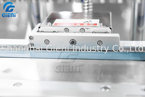 SUS304 12 versieht Hochgeschwindigkeitswimperntuschen-Füller-automatisches gefahren mit einer Düse