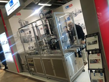 Ein guter Preis. 5 Düsen-Silikon-Lippenstift-füllendes Abkühlen, Maschine mit Geschwindigkeit 1000pcs/Hour freigebend Online